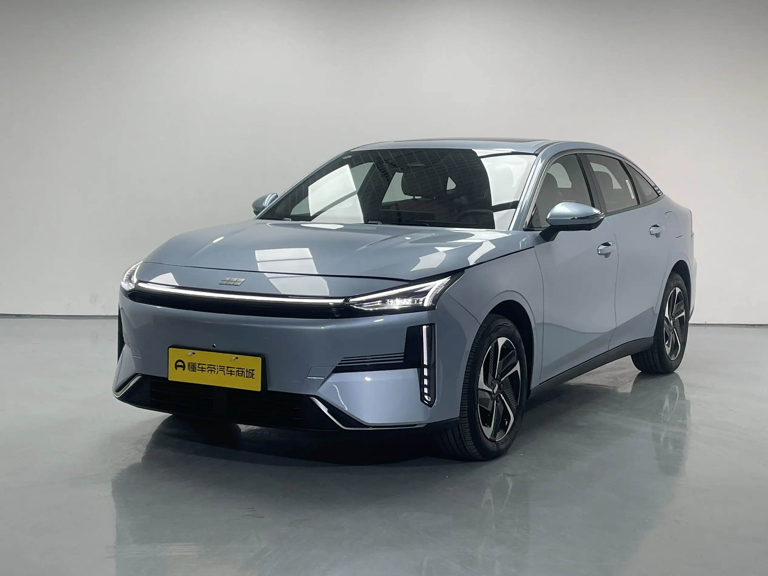 Geely Galaxy L6  из Китая