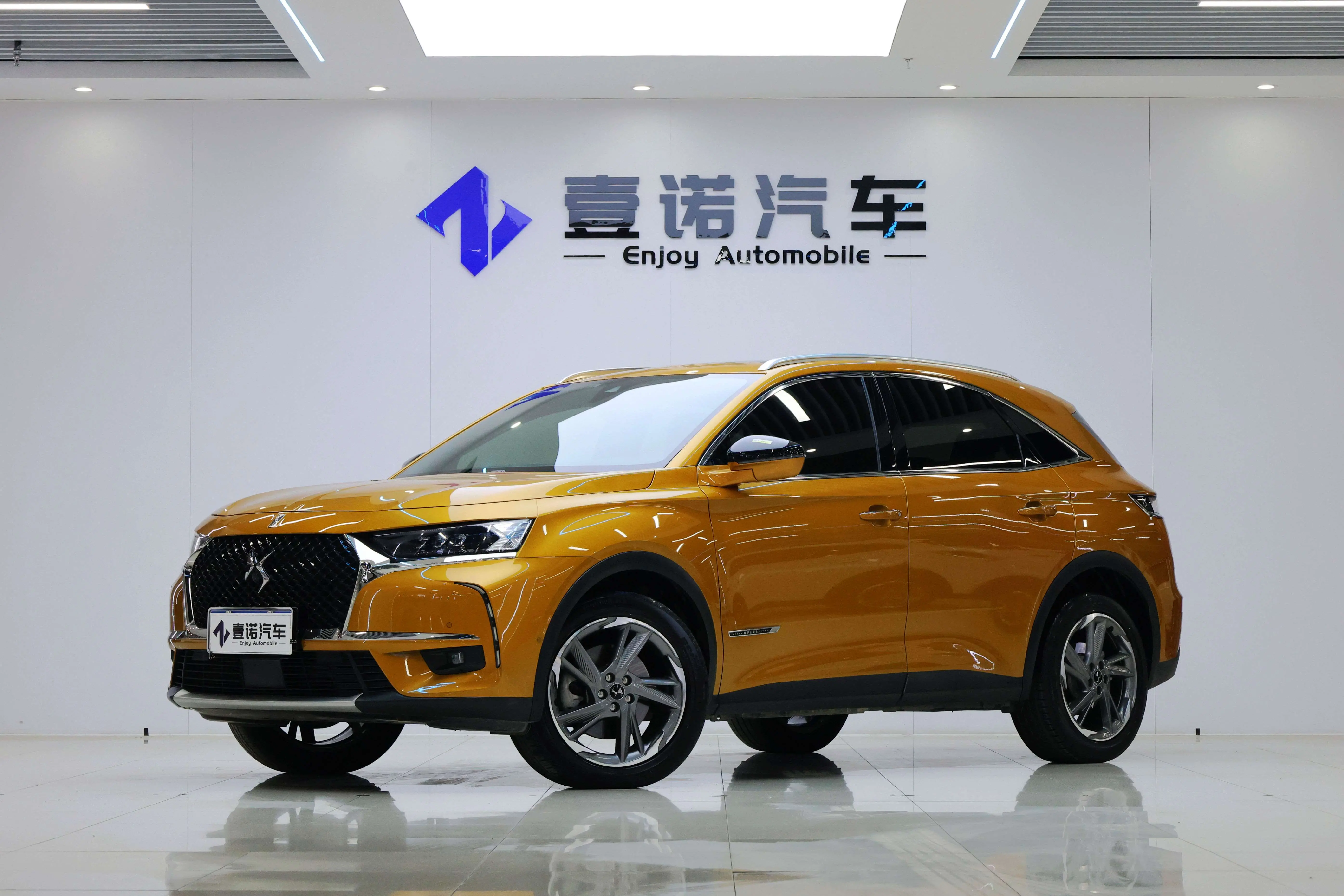 DS 7  из Китая