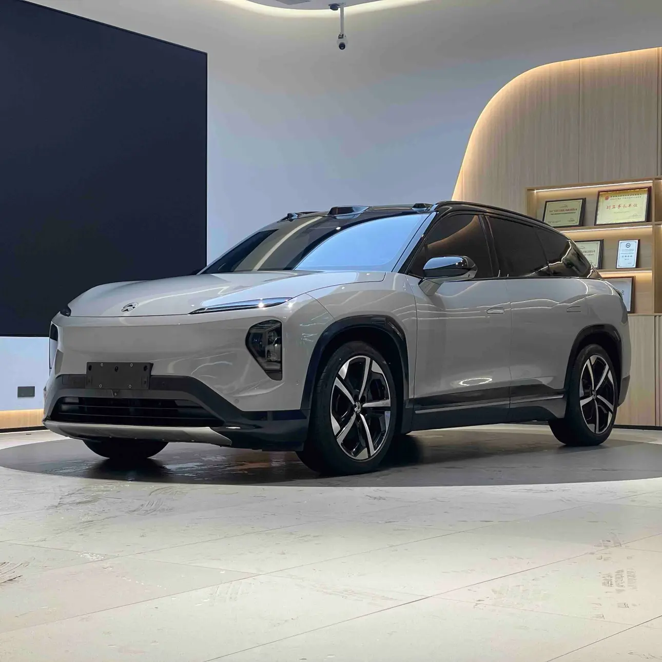 NIO ES7  из Китая