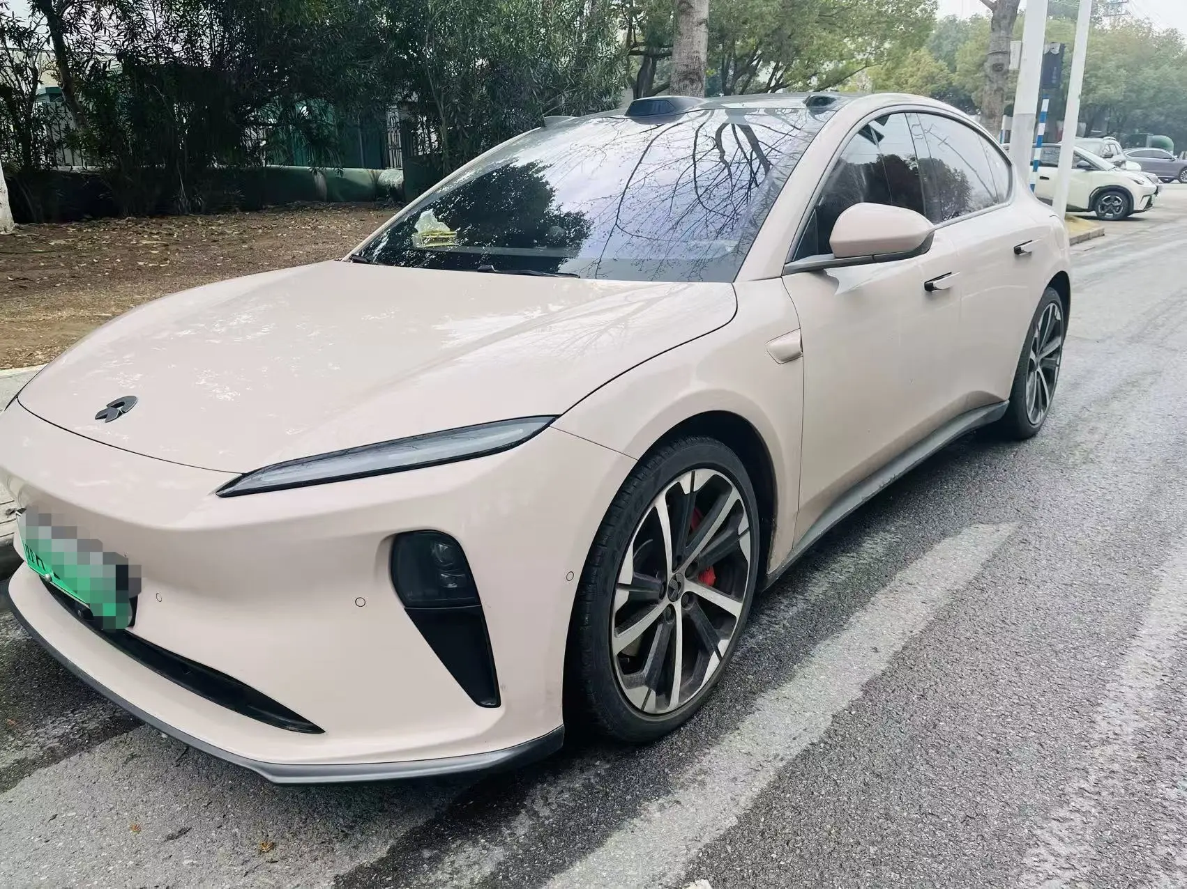 NIO ET5  из Китая