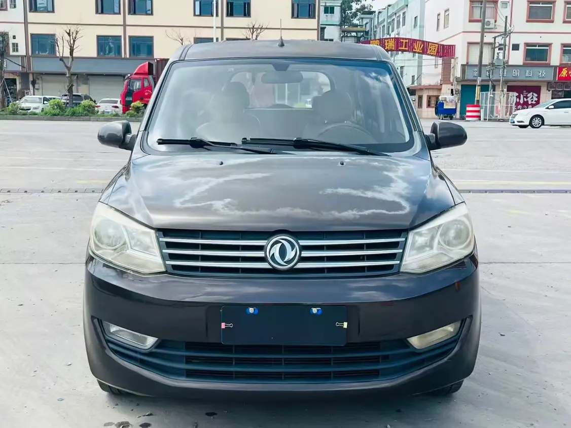 Dongfeng Fengon 330  из Китая