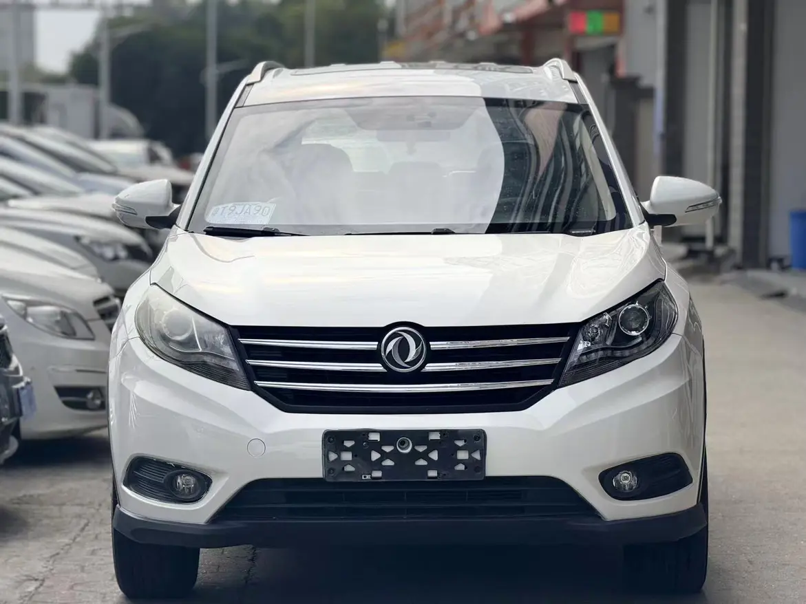Dongfeng Fengon 580  из Китая