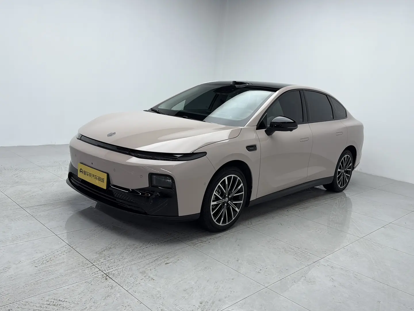 Leapmotor Leap running B01  из Китая