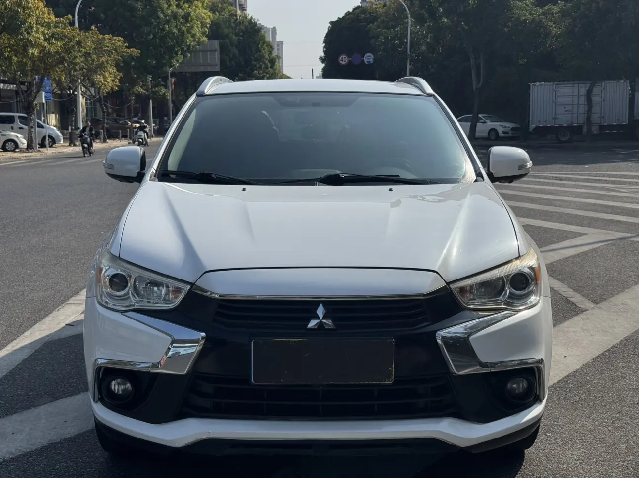 Mitsubishi Jinxuan ASX  из Китая