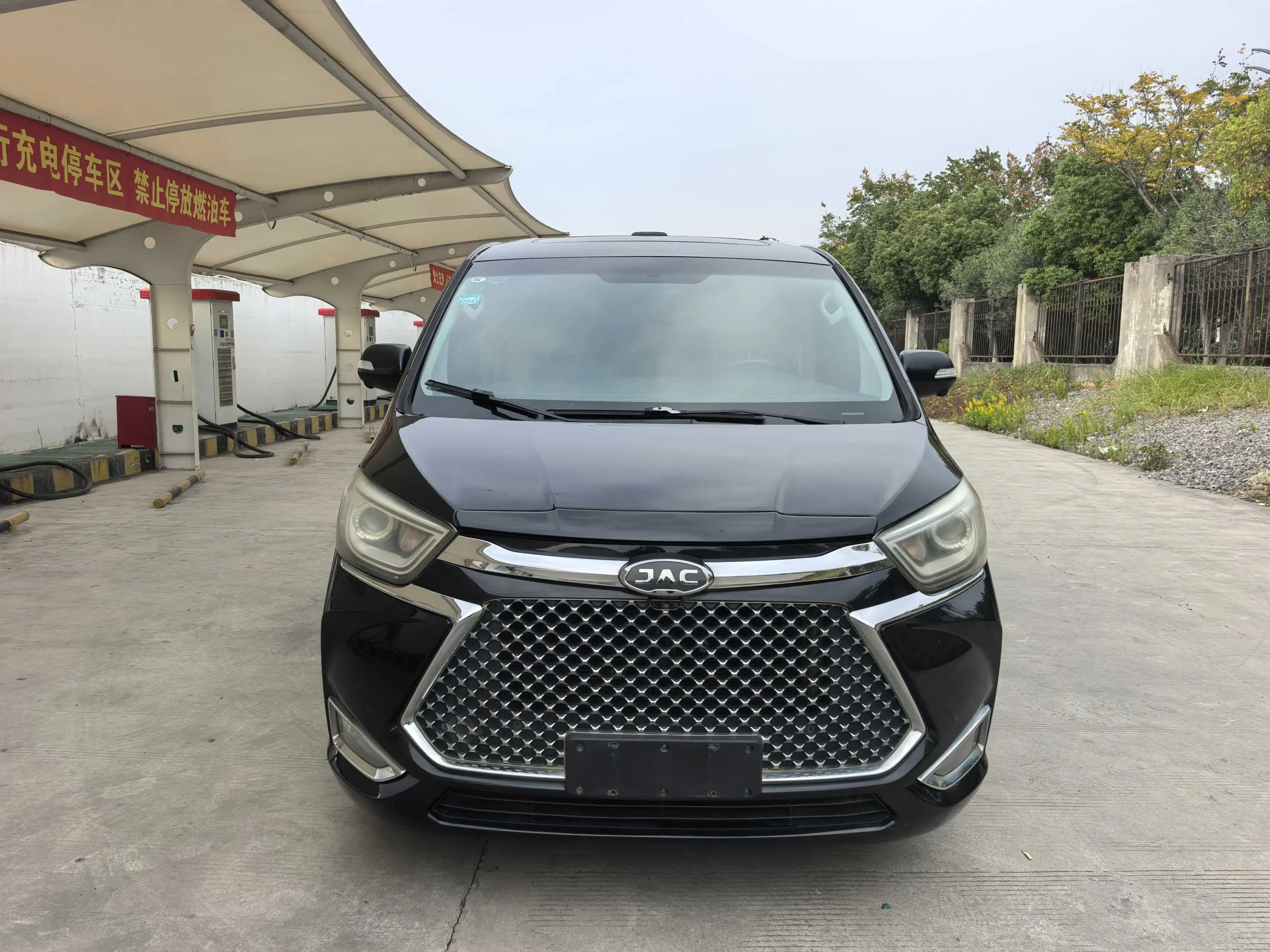 Jiangxi Ruifeng M6  из Китая