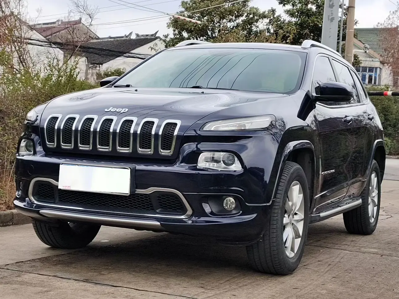 Jeep Cherokee  из Китая