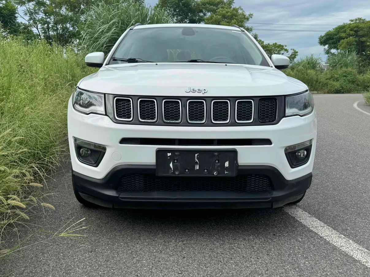 Jeep Guide to  из Китая