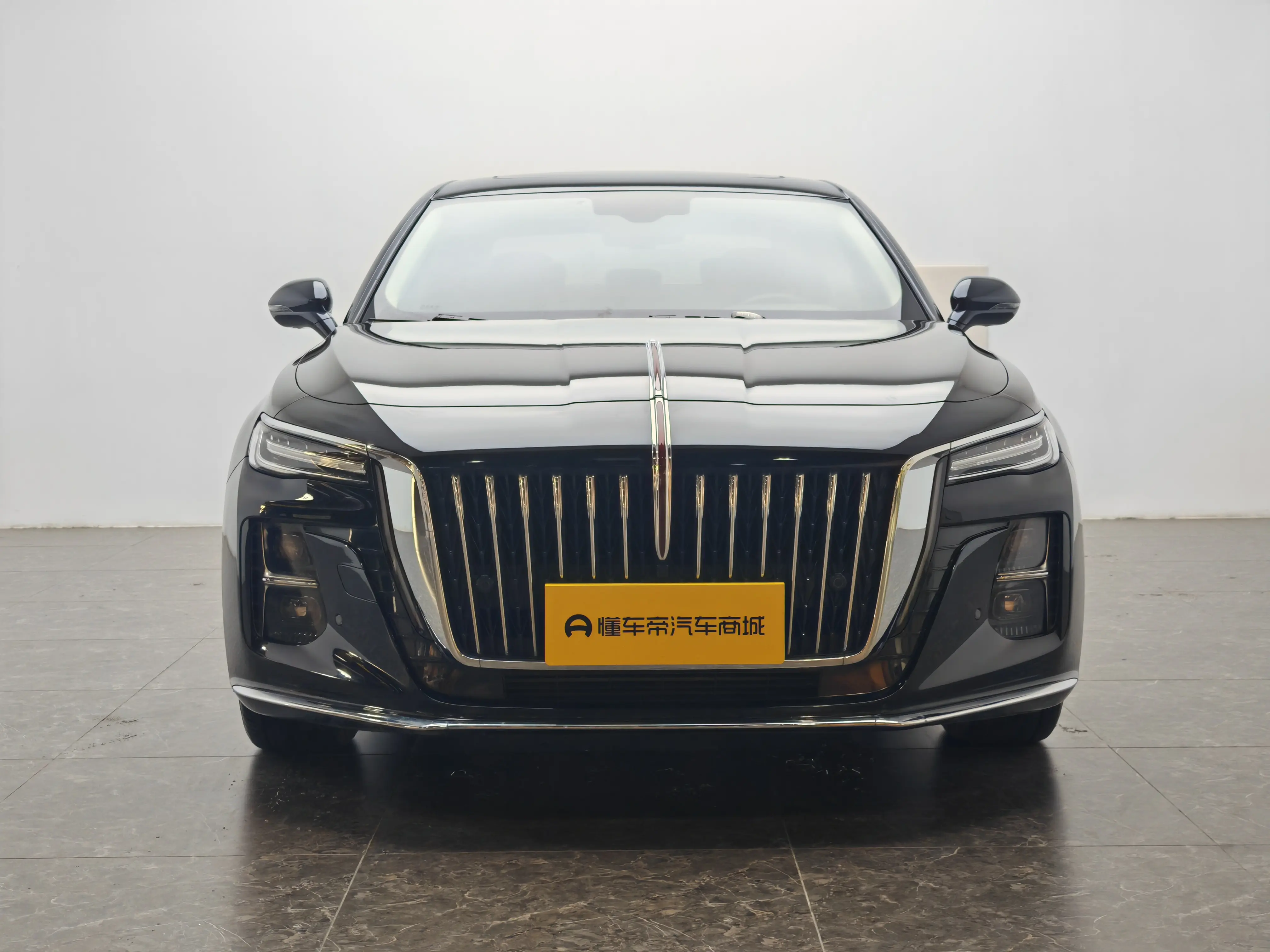 Hongqi H5  из Китая