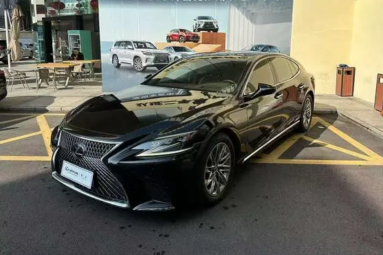 Lexus LS  из Китая