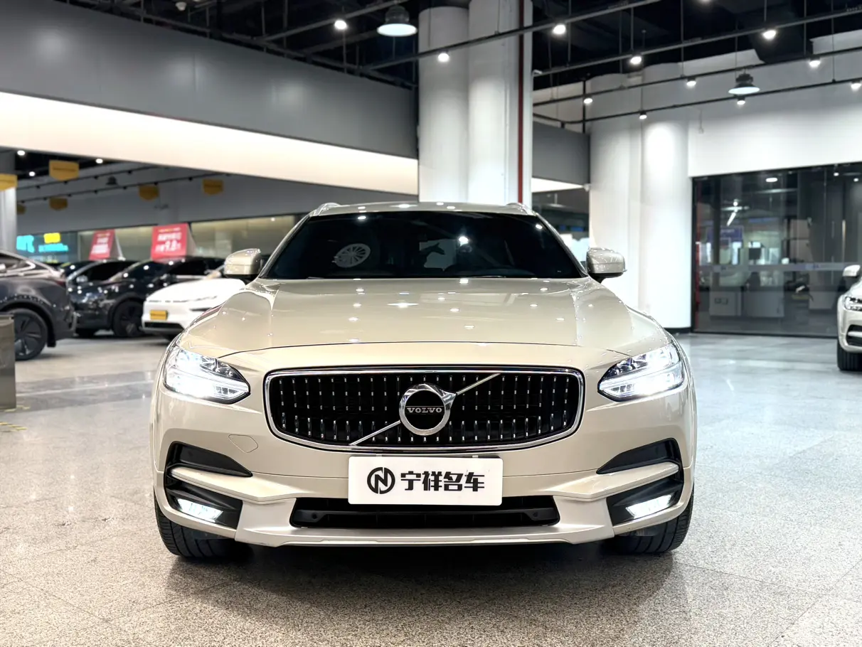 Volvo V90  из Китая
