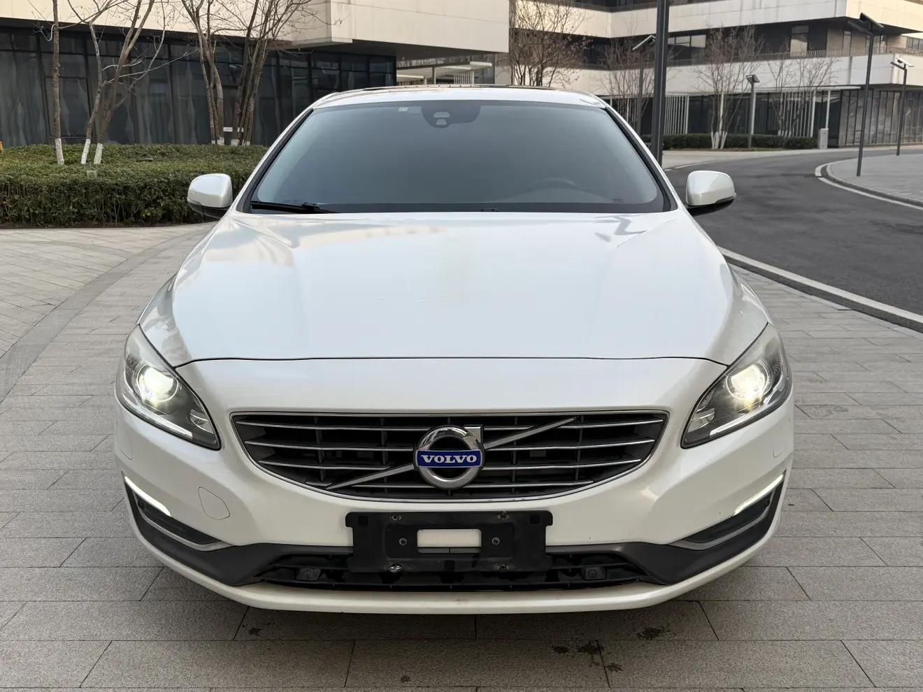Volvo S60  из Китая