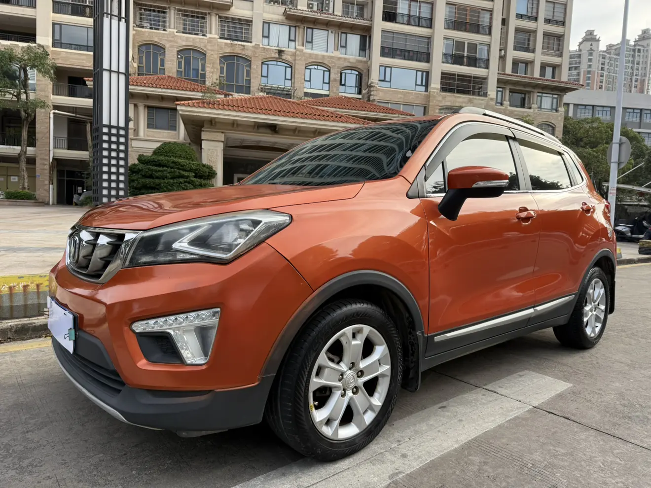 Changan CS15  из Китая