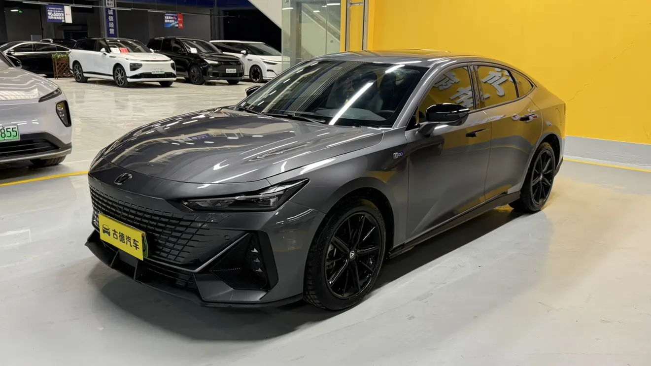 Changan UNI-V  из Китая