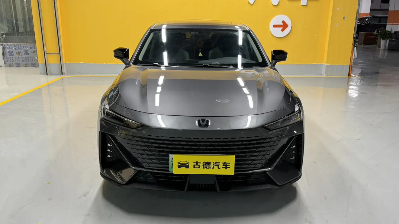 Changan UNI-V  из Китая