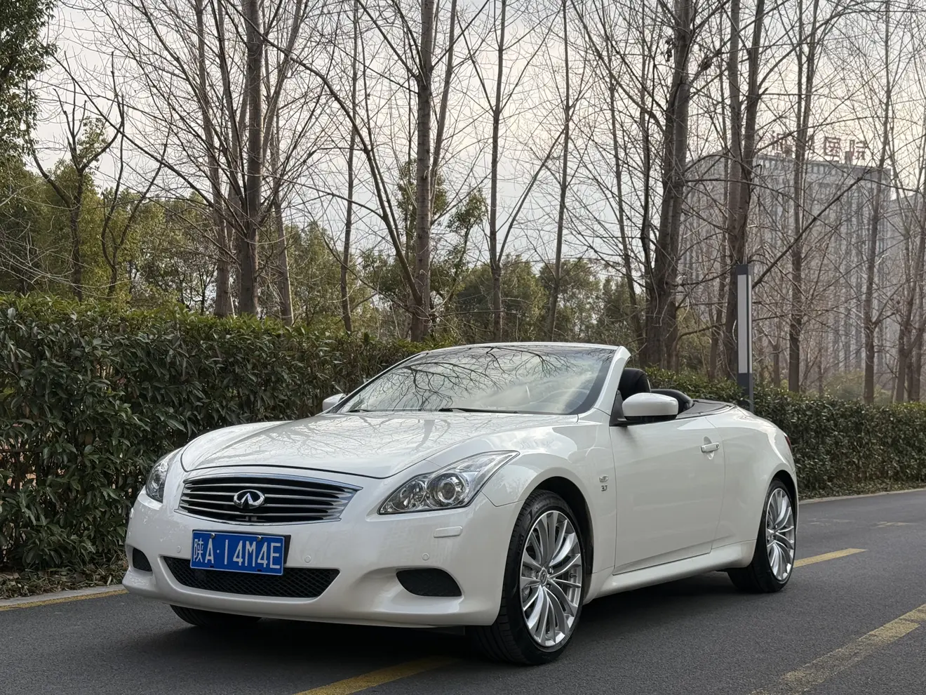 Infiniti Q60  из Китая