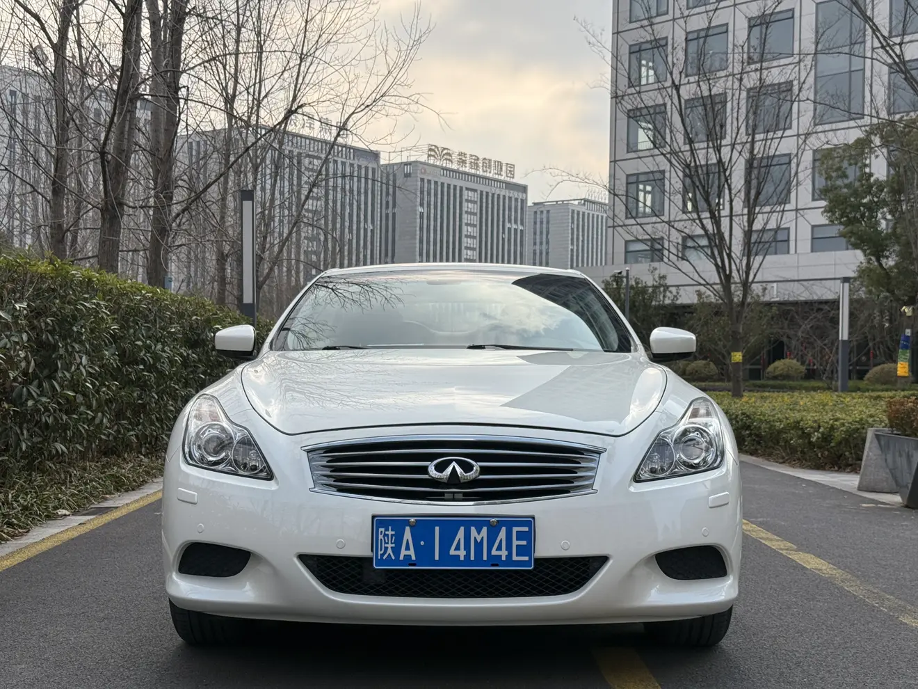 Infiniti Q60  из Китая