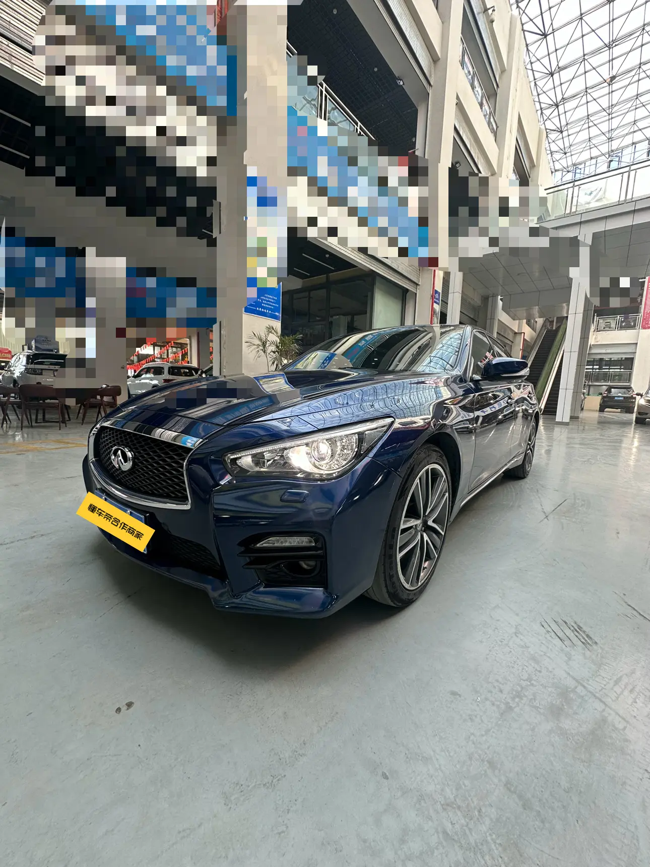 Infiniti Q50L  из Китая