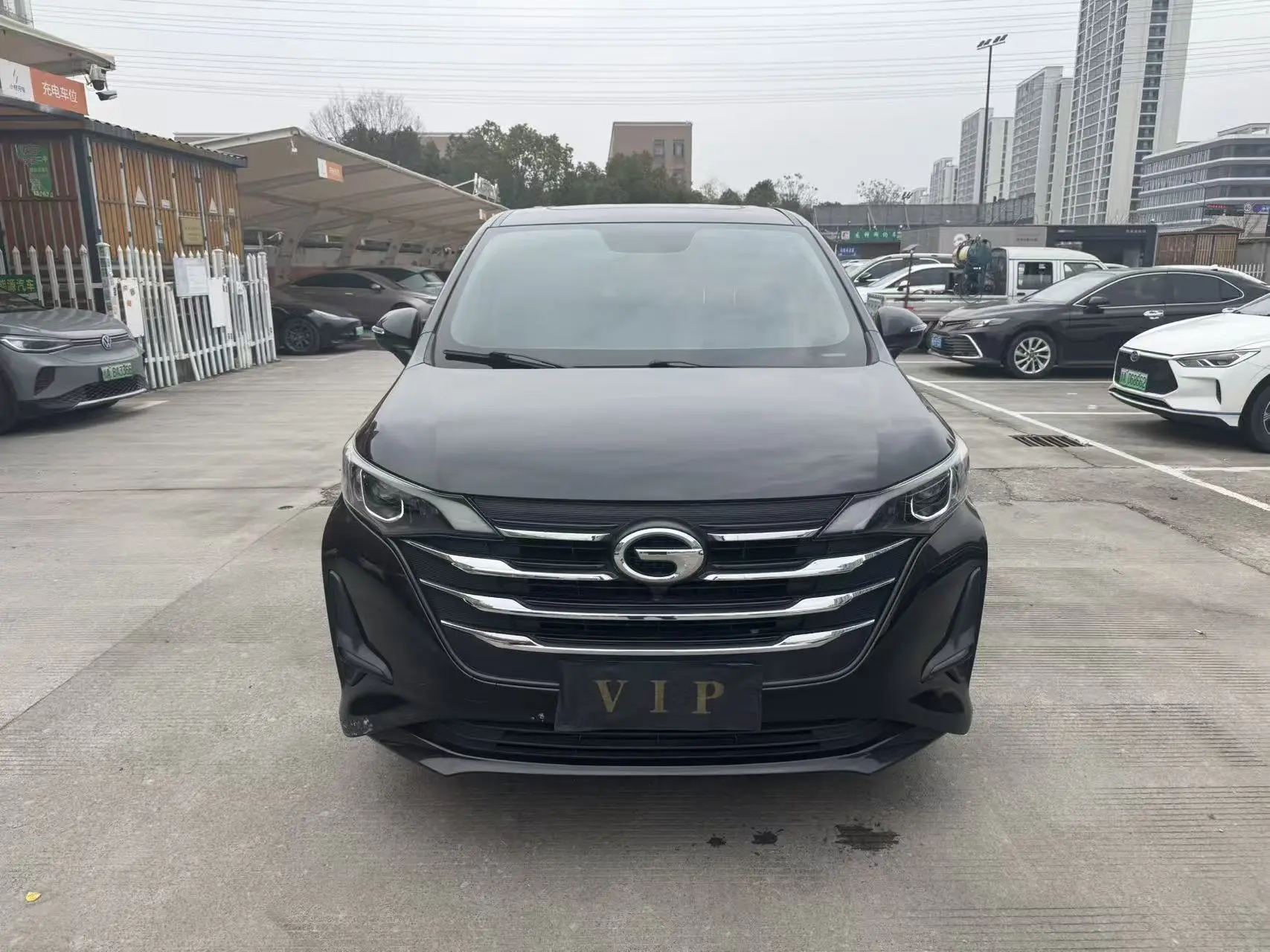 GAC Trumpchi M6  из Китая