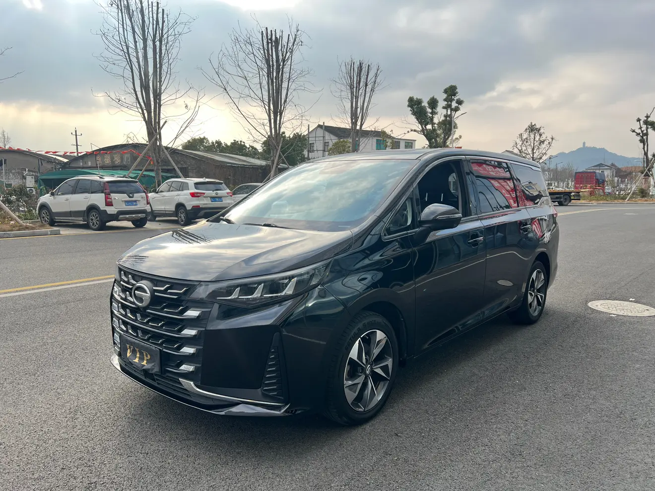 GAC Trumpchi M6  из Китая