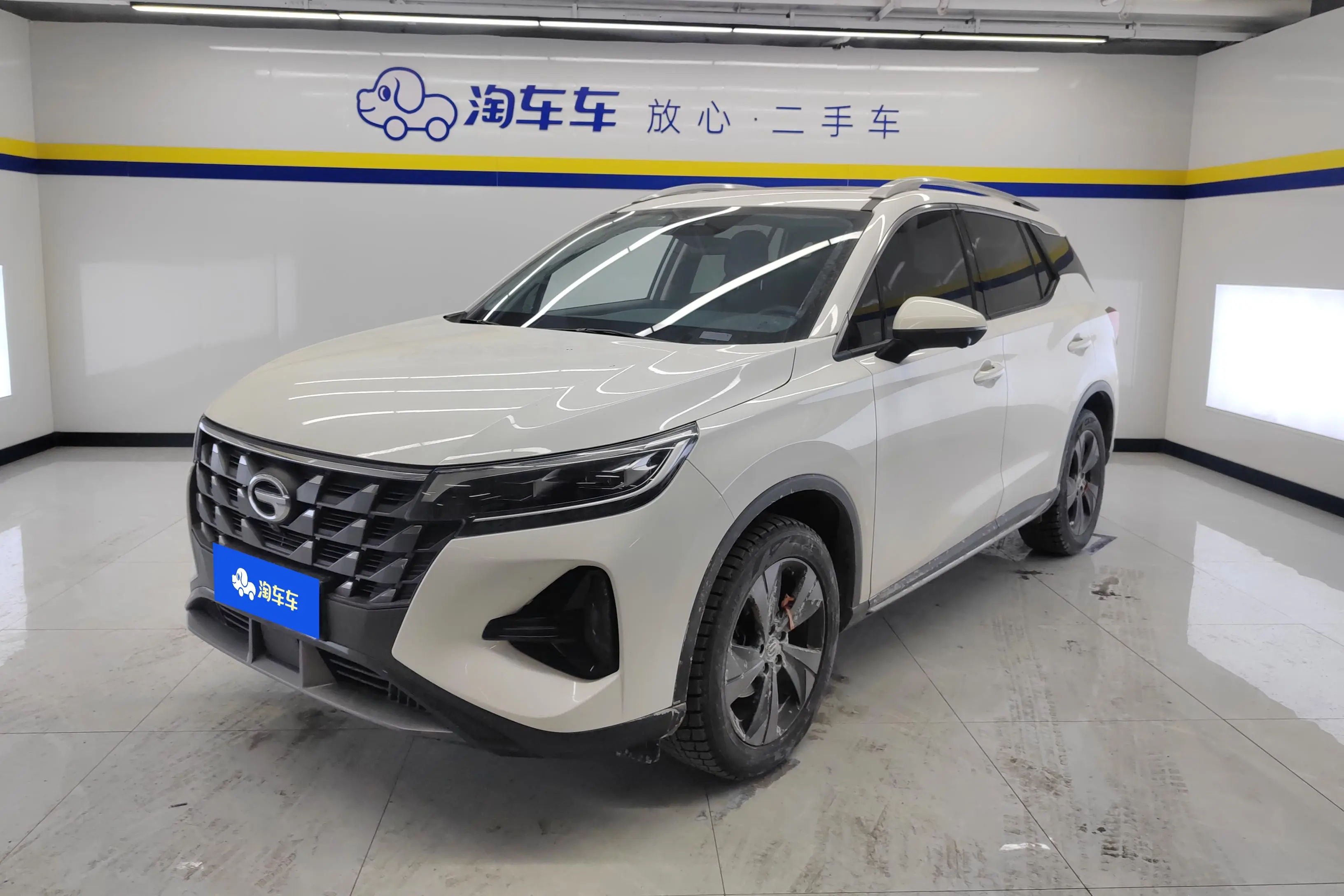 GAC Trumpchi GS4  из Китая