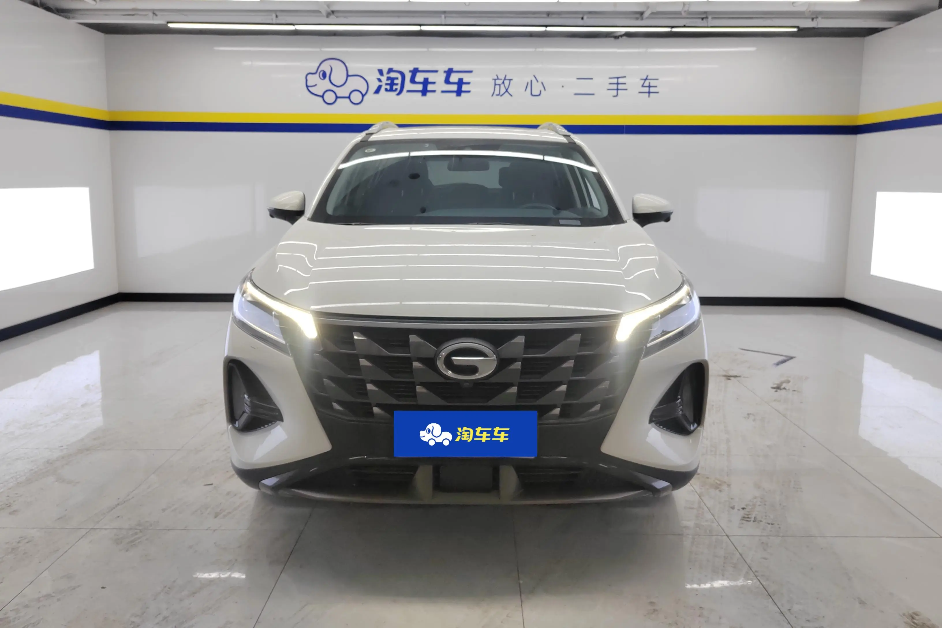 GAC Trumpchi GS4  из Китая