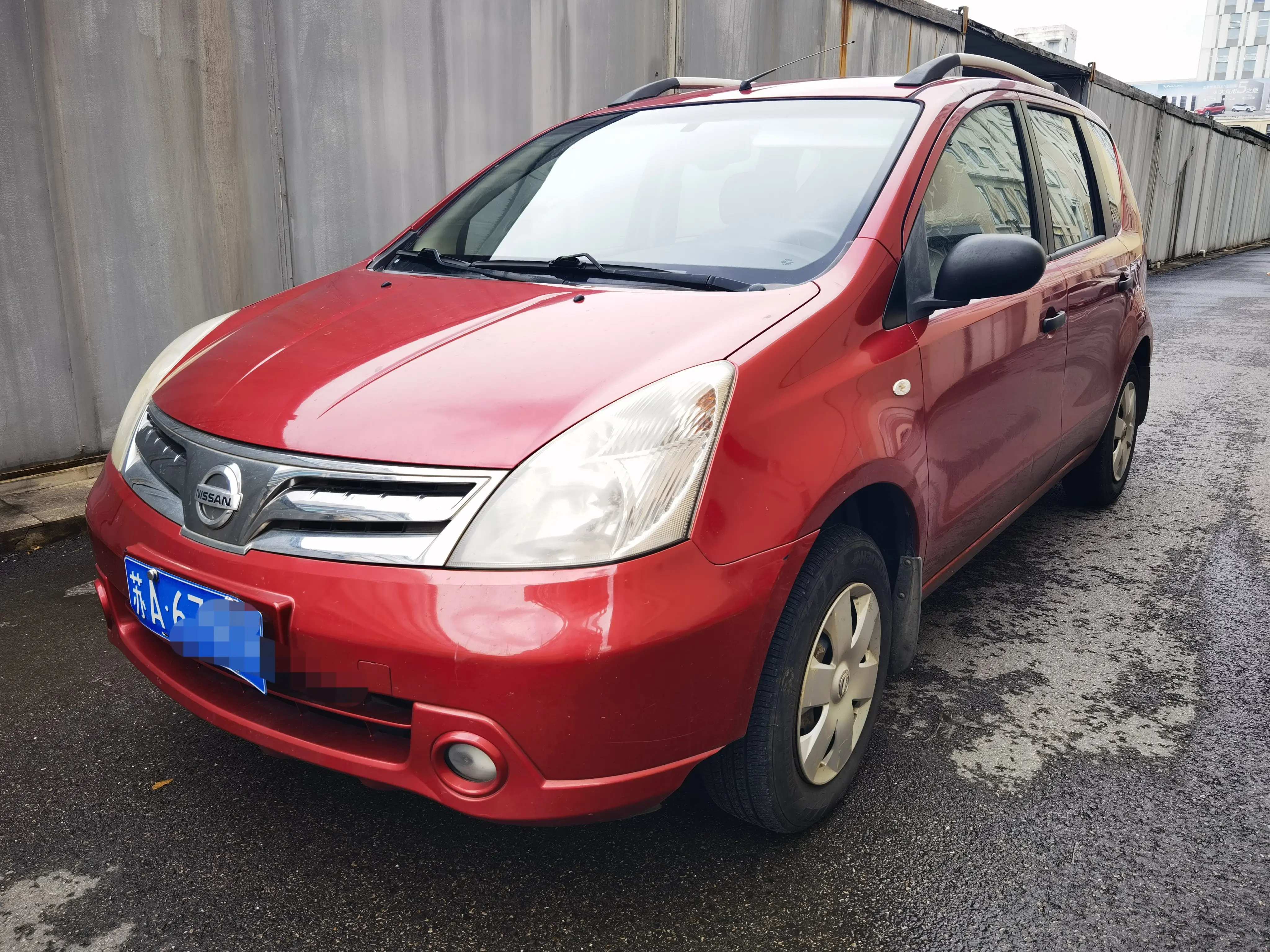 Nissan Li Wei  из Китая