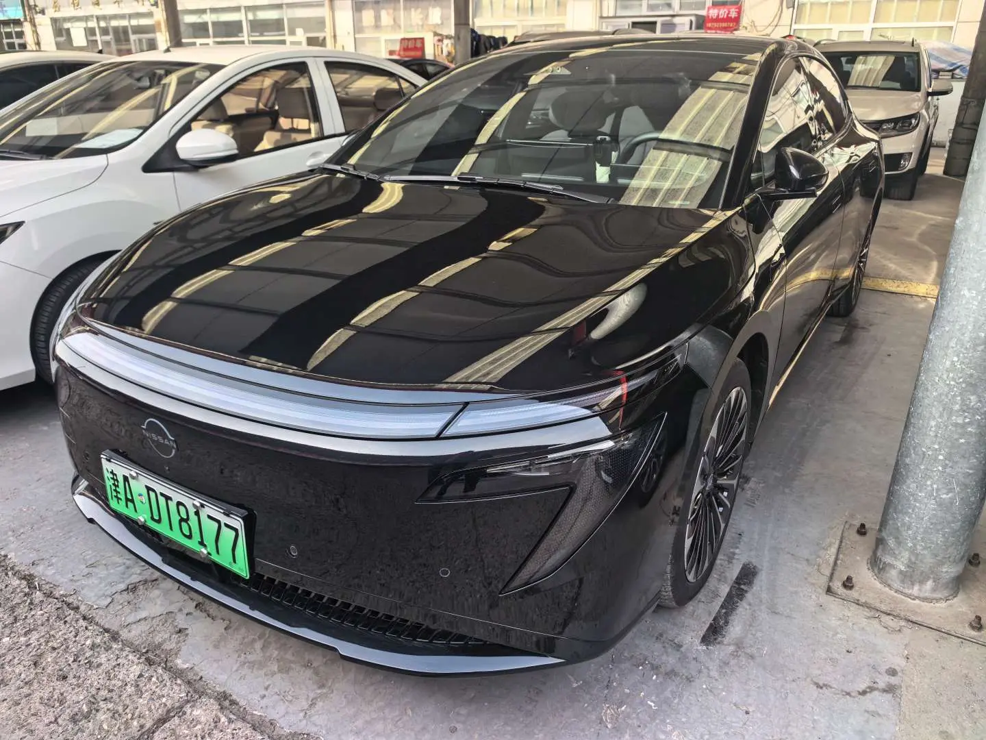 Nissan N7  из Китая