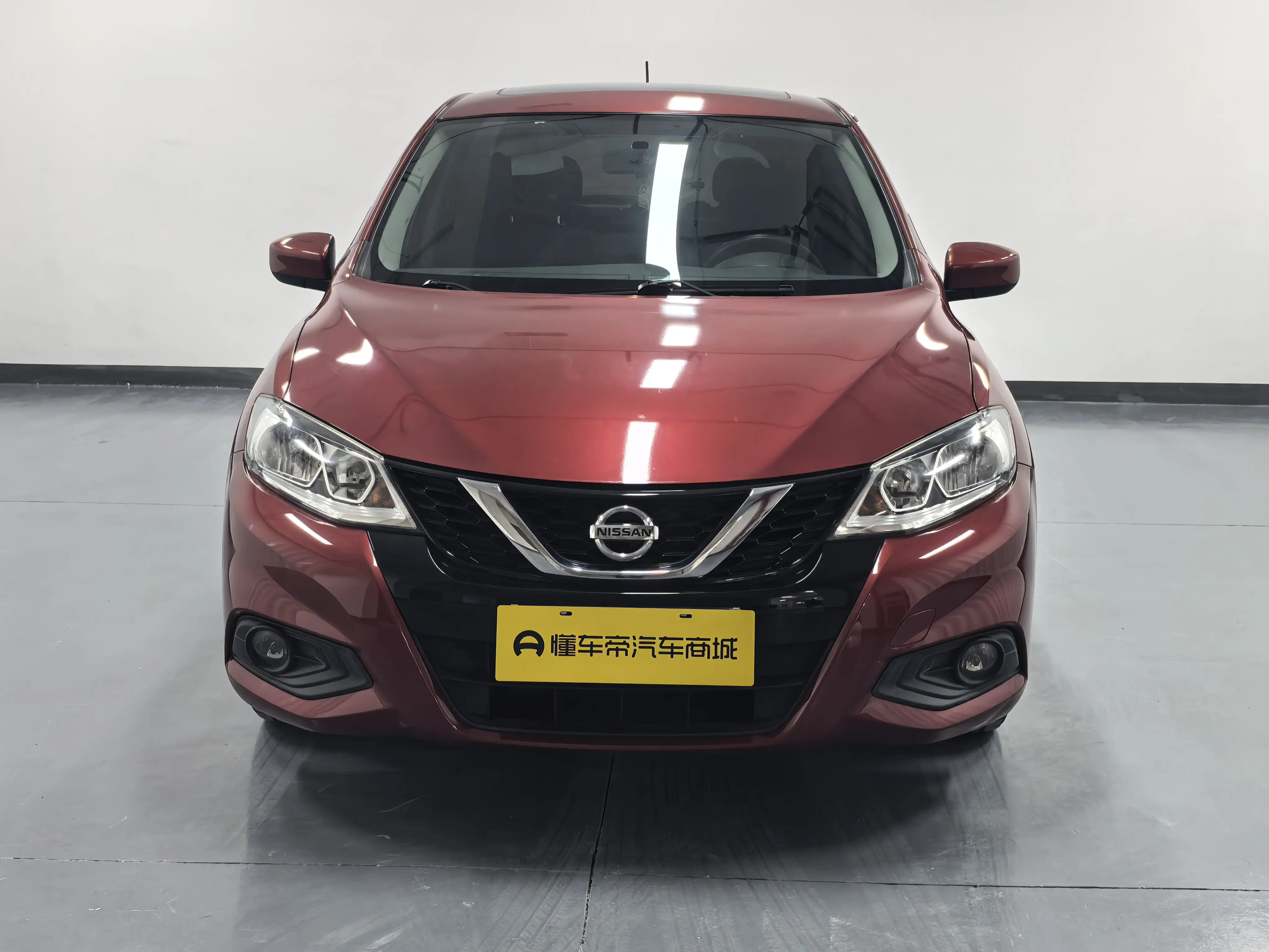 Nissan Tiida  из Китая