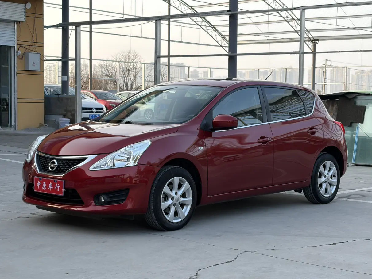 Nissan Tiida  из Китая