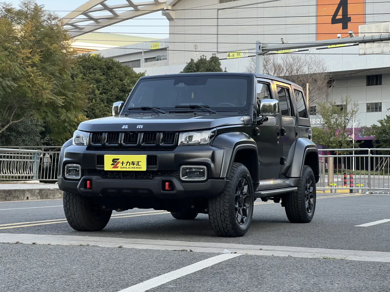 BAIC Beijing Off-road BJ40  из Китая