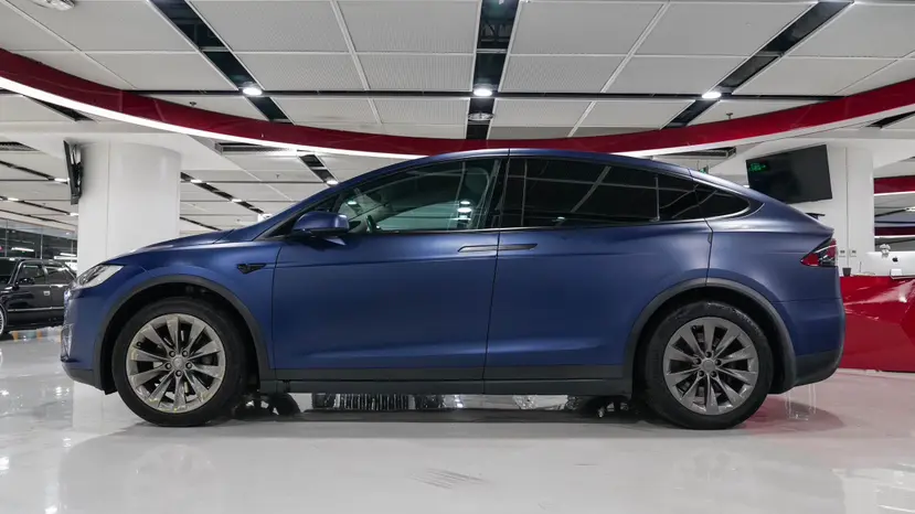 Tesla Model X  из Китая