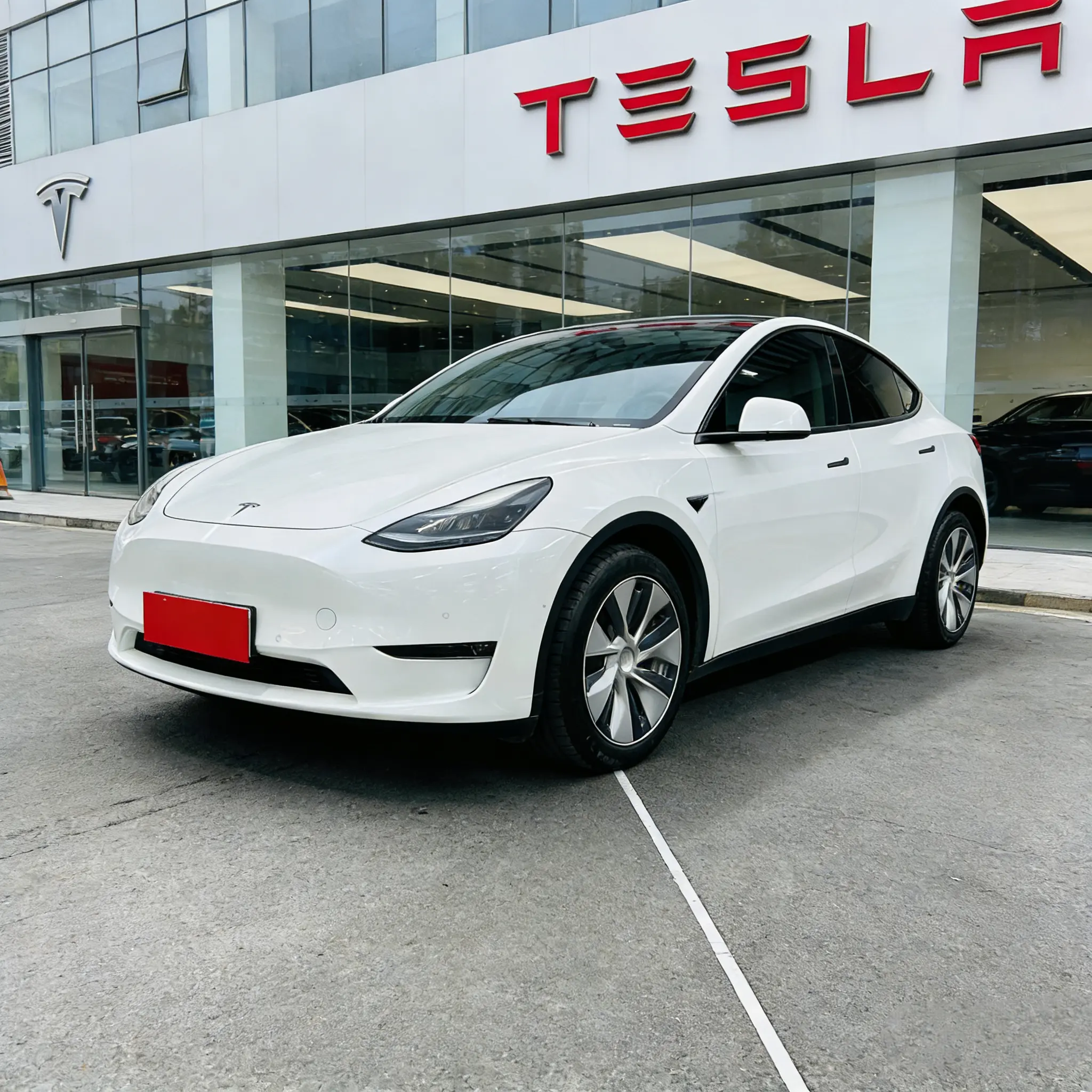 Tesla Model Y  из Китая