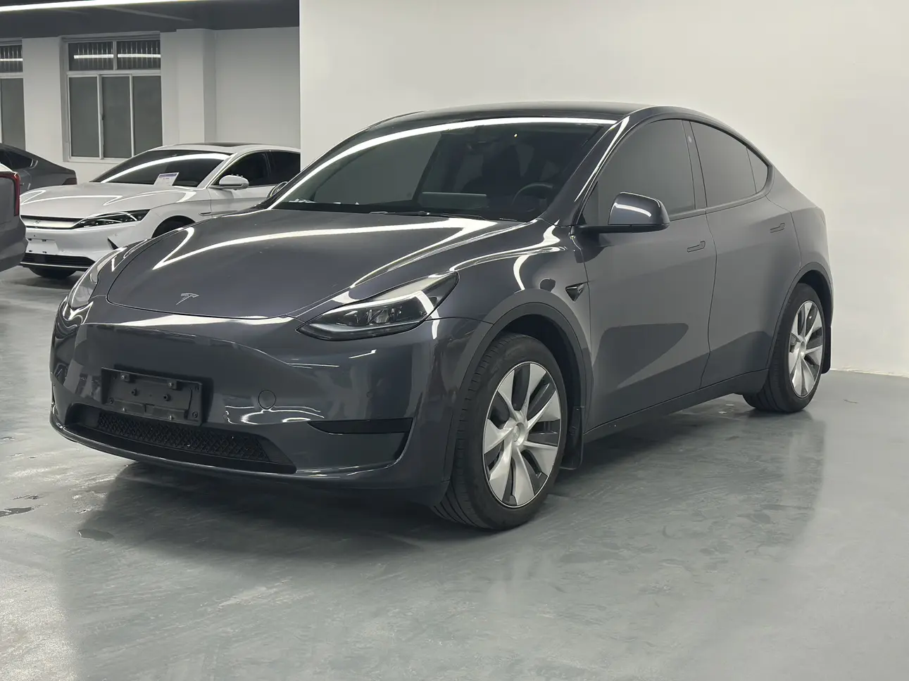 Tesla Model Y  из Китая