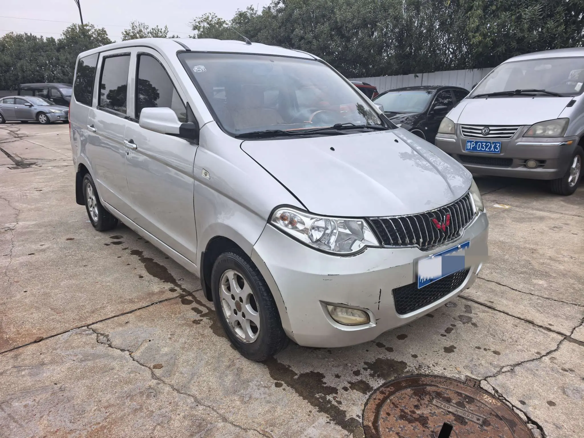 Wuling Hongguang  из Китая