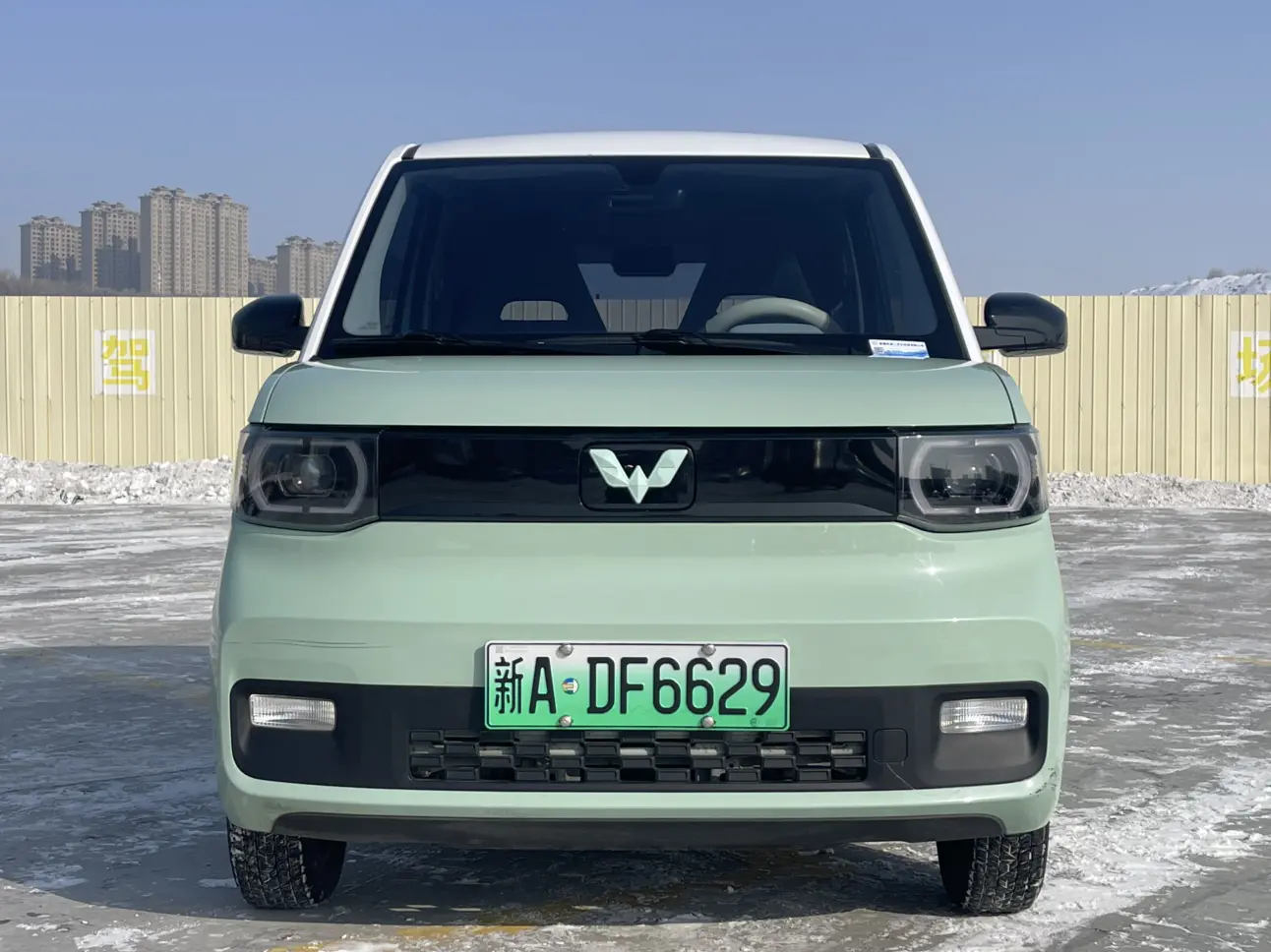 Wuling Hongguang MINIEV  из Китая