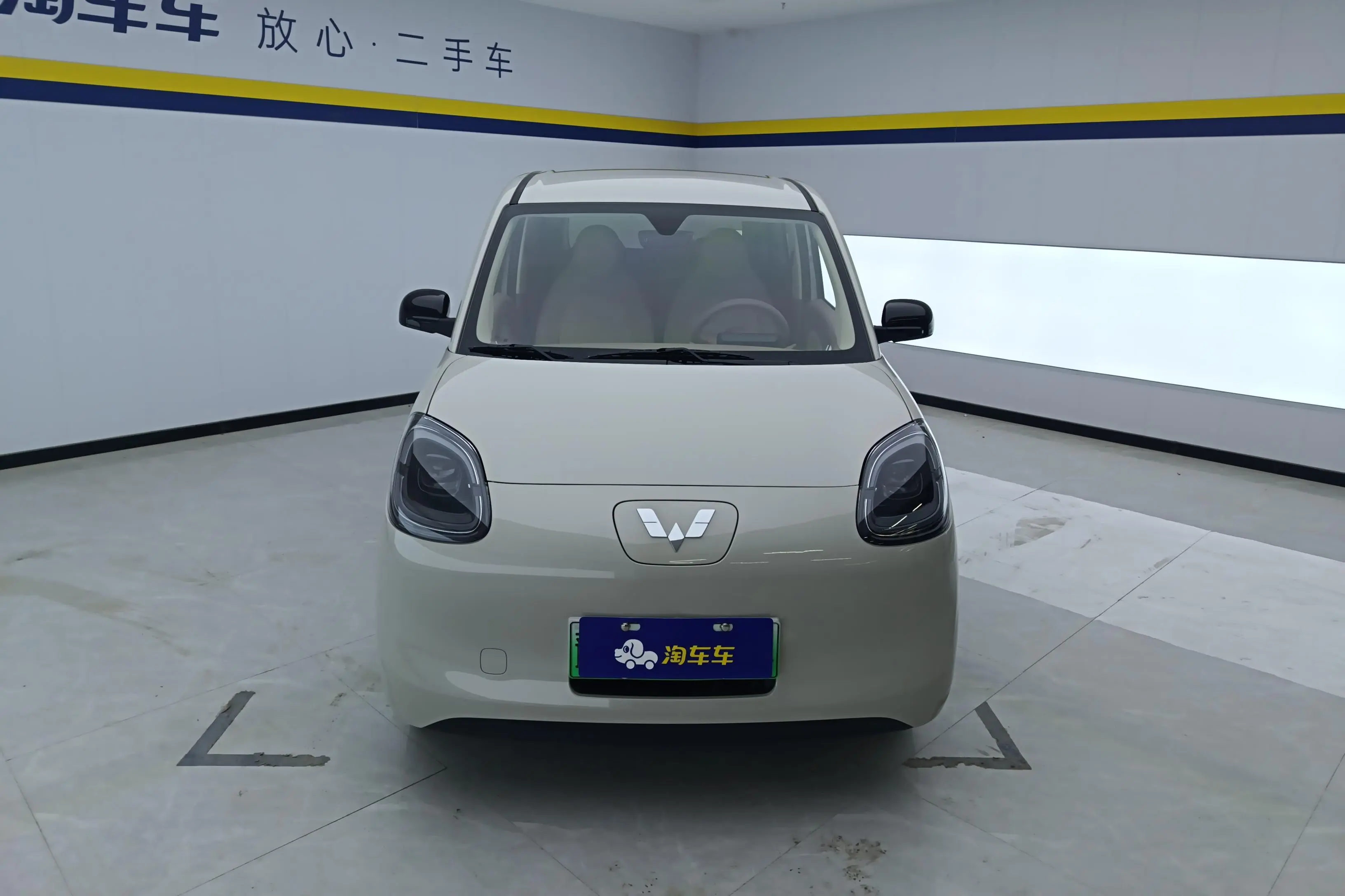 Wuling Hongguang MINIEV  из Китая