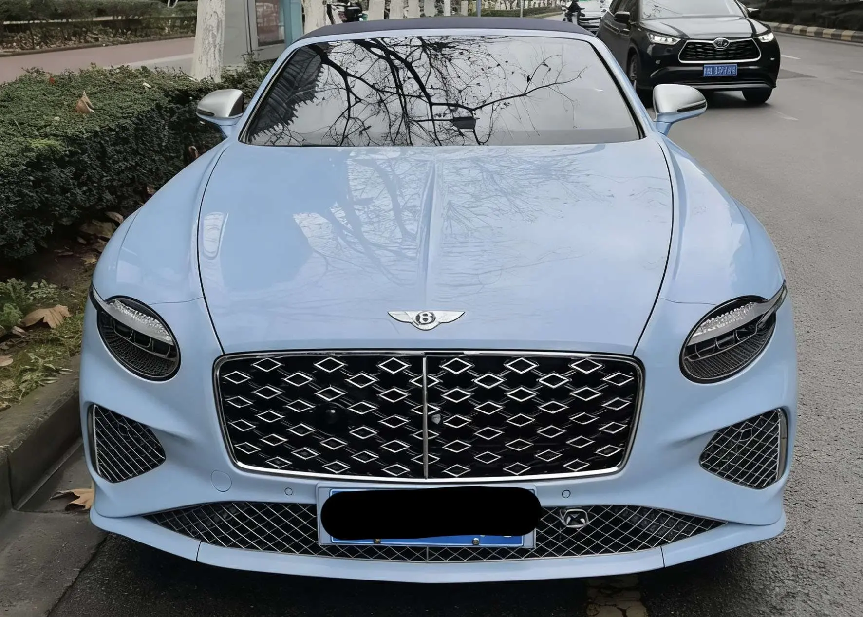 Bentley Continental PHEV  из Китая