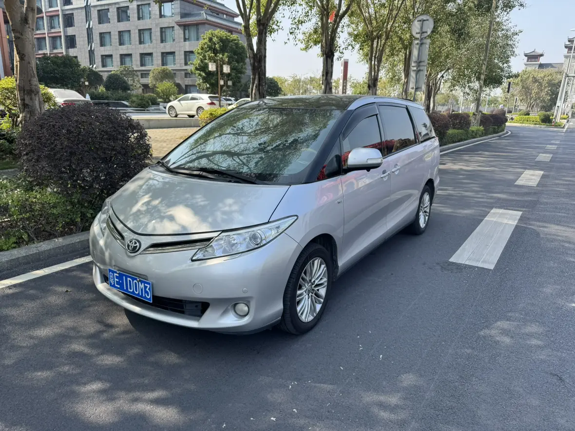 Toyota Previa  из Китая