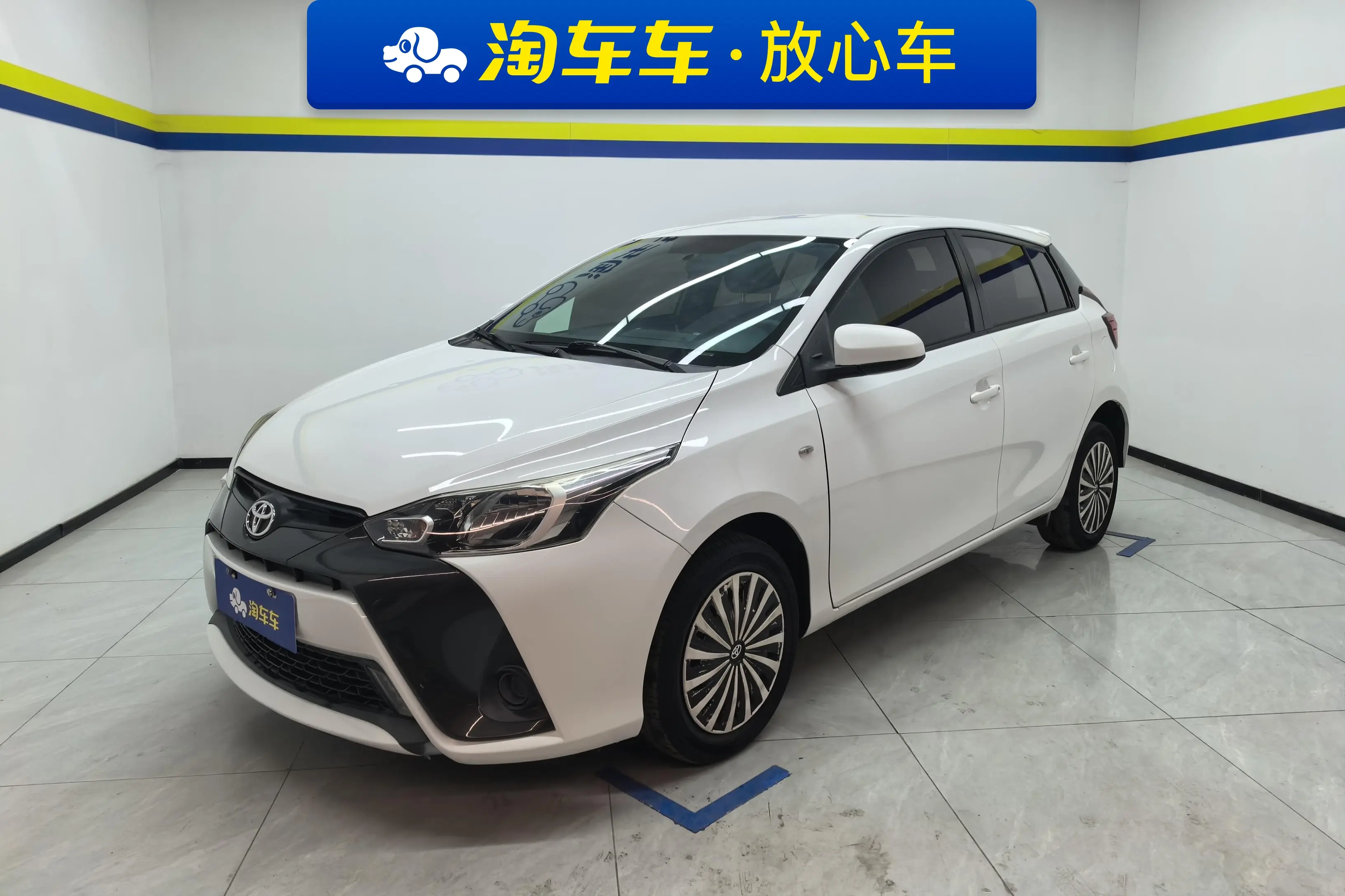 Toyota Yaris L  из Китая
