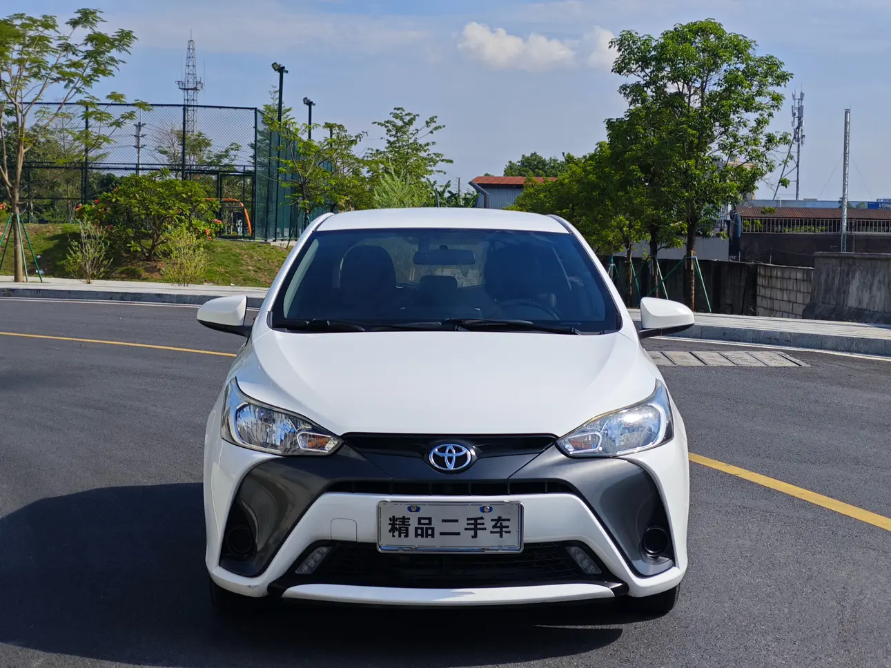 Toyota Yaris L  из Китая