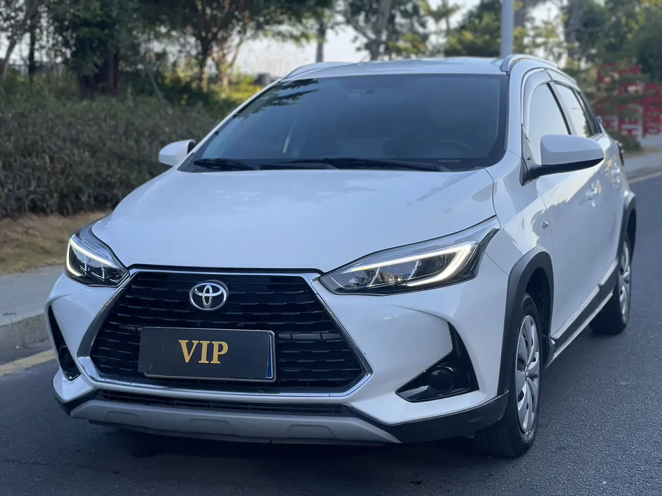 Toyota Yaris L  из Китая