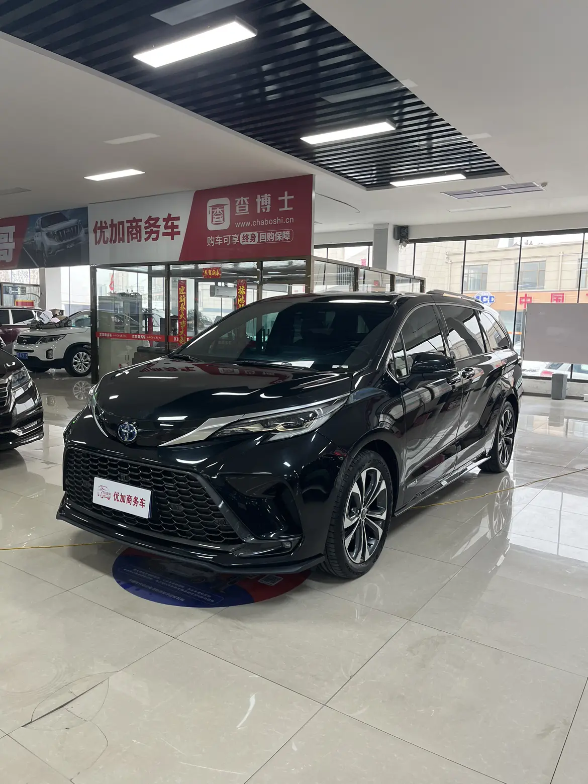 Toyota Granvia  из Китая