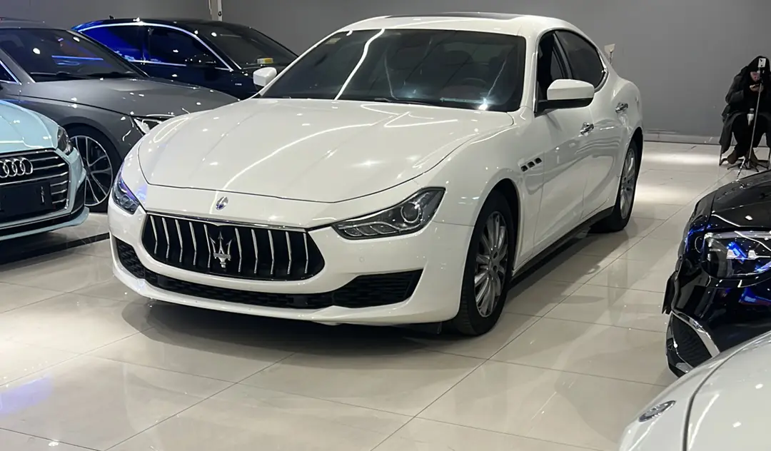 Maserati Ghibli  из Китая