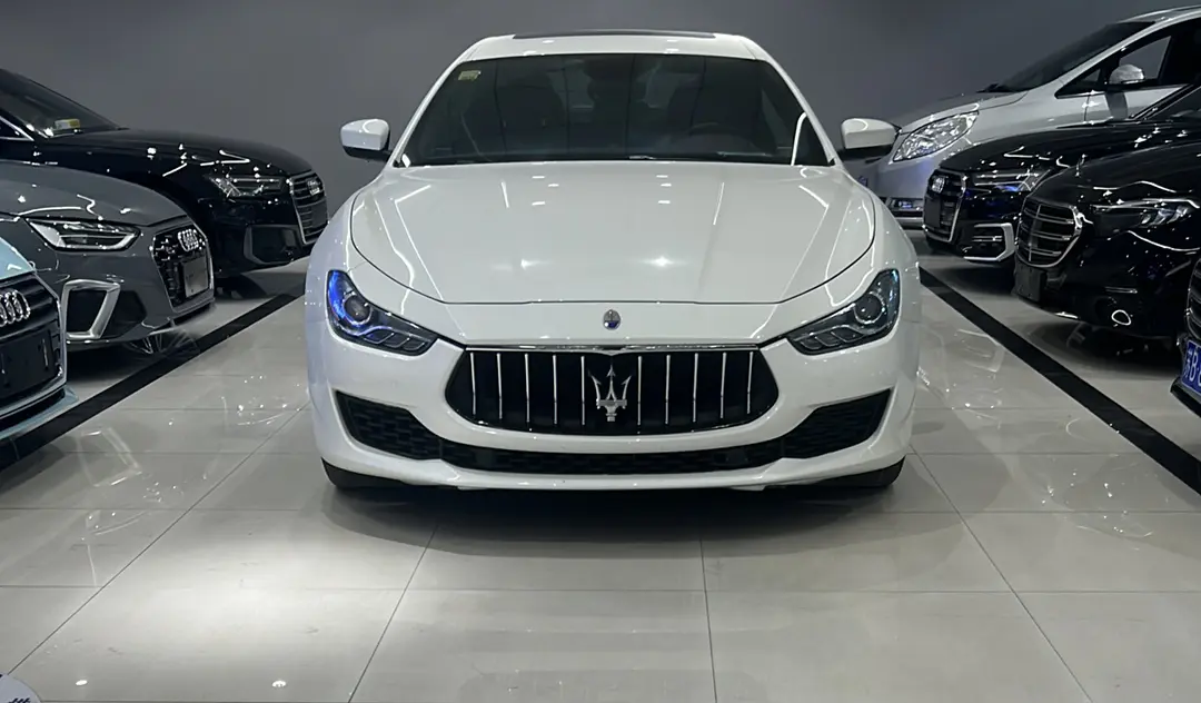 Maserati Ghibli  из Китая