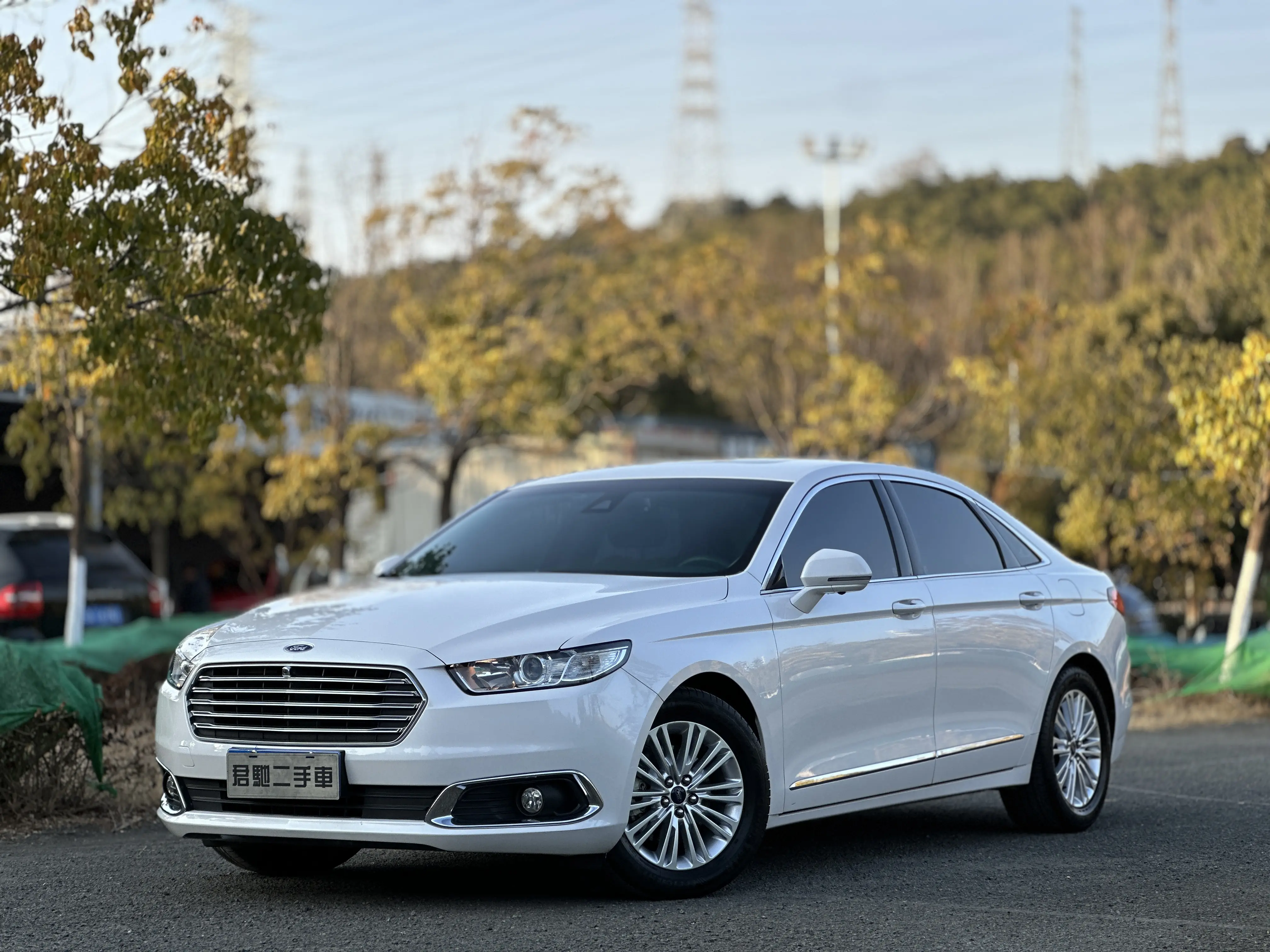 Ford Taurus  из Китая