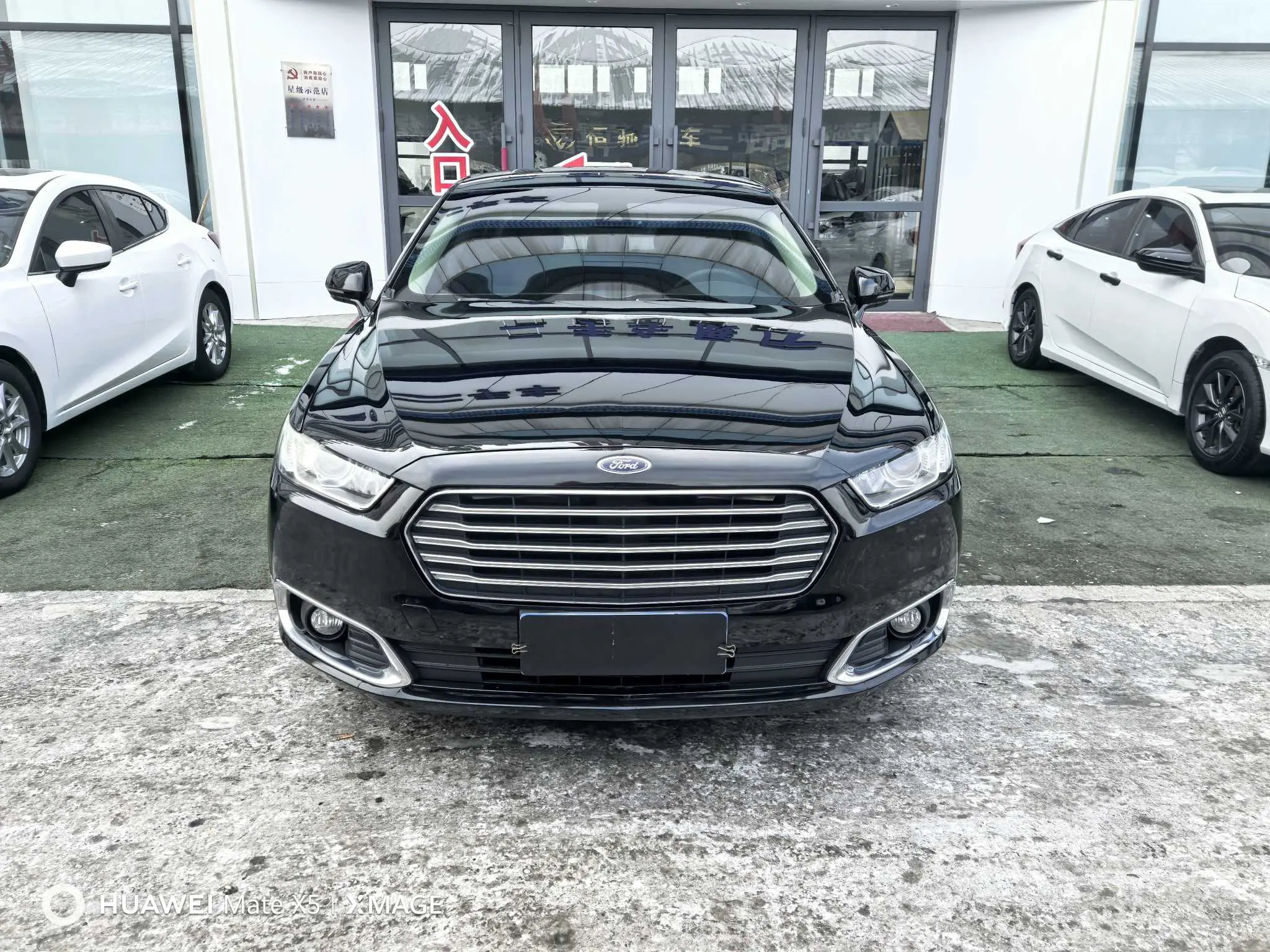 Ford Taurus  из Китая