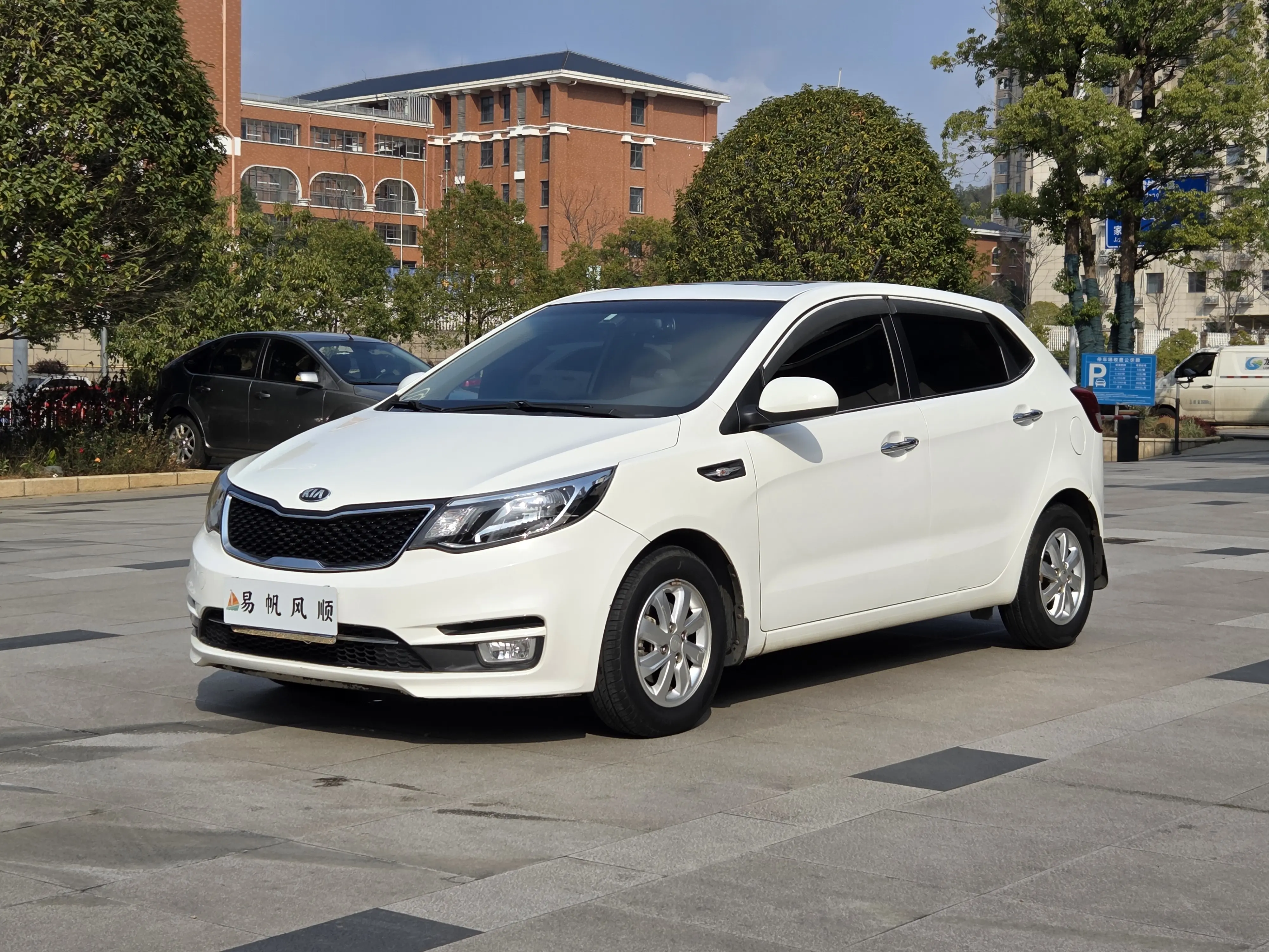 Kia K2  из Китая