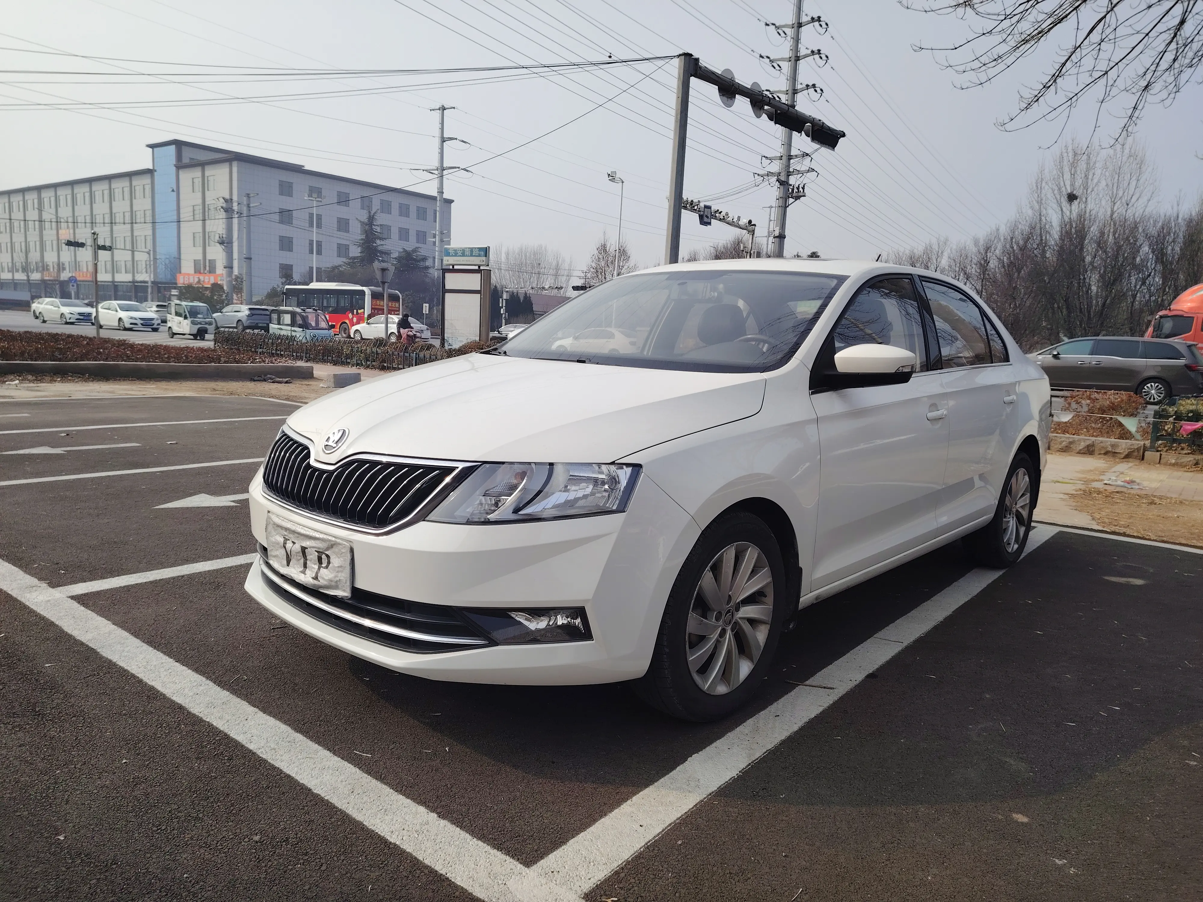 Skoda Xin Rui  из Китая