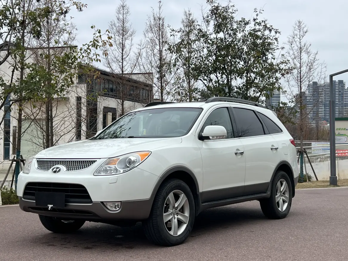 Hyundai Velasquez  из Китая