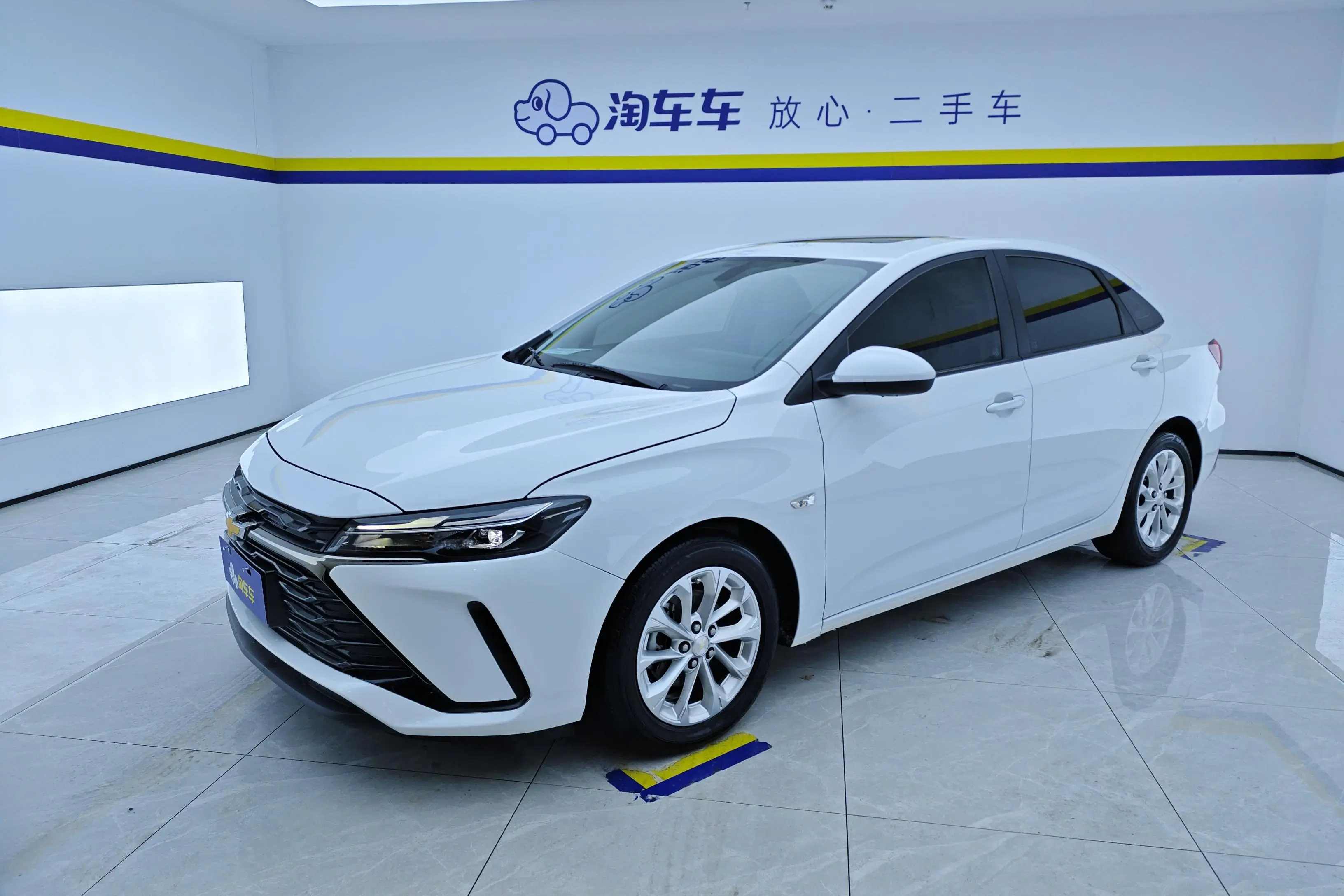 Chevrolet Monza (Cruze)  из Китая